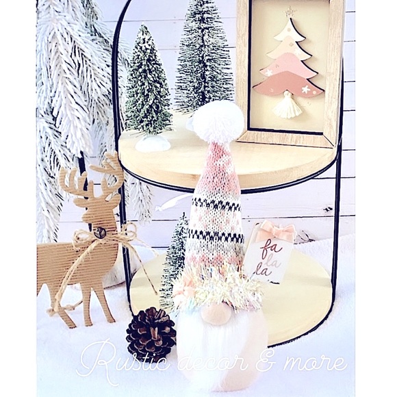 Holiday Pink Sweater Gnome & Pink Reindeer For Your Tier Trays - Picture 1 of 1